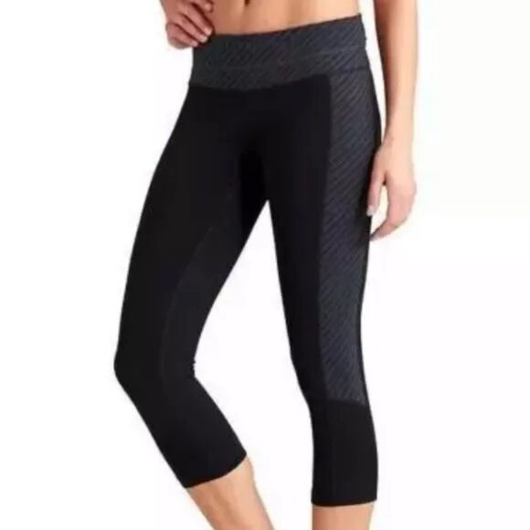 ATHLETA ZIPPY BALANCE BLACK/GRAY WOMEN'S STRETCH CAPRI RUCHED LEGGINGS SMALL - Picture 1 of 10